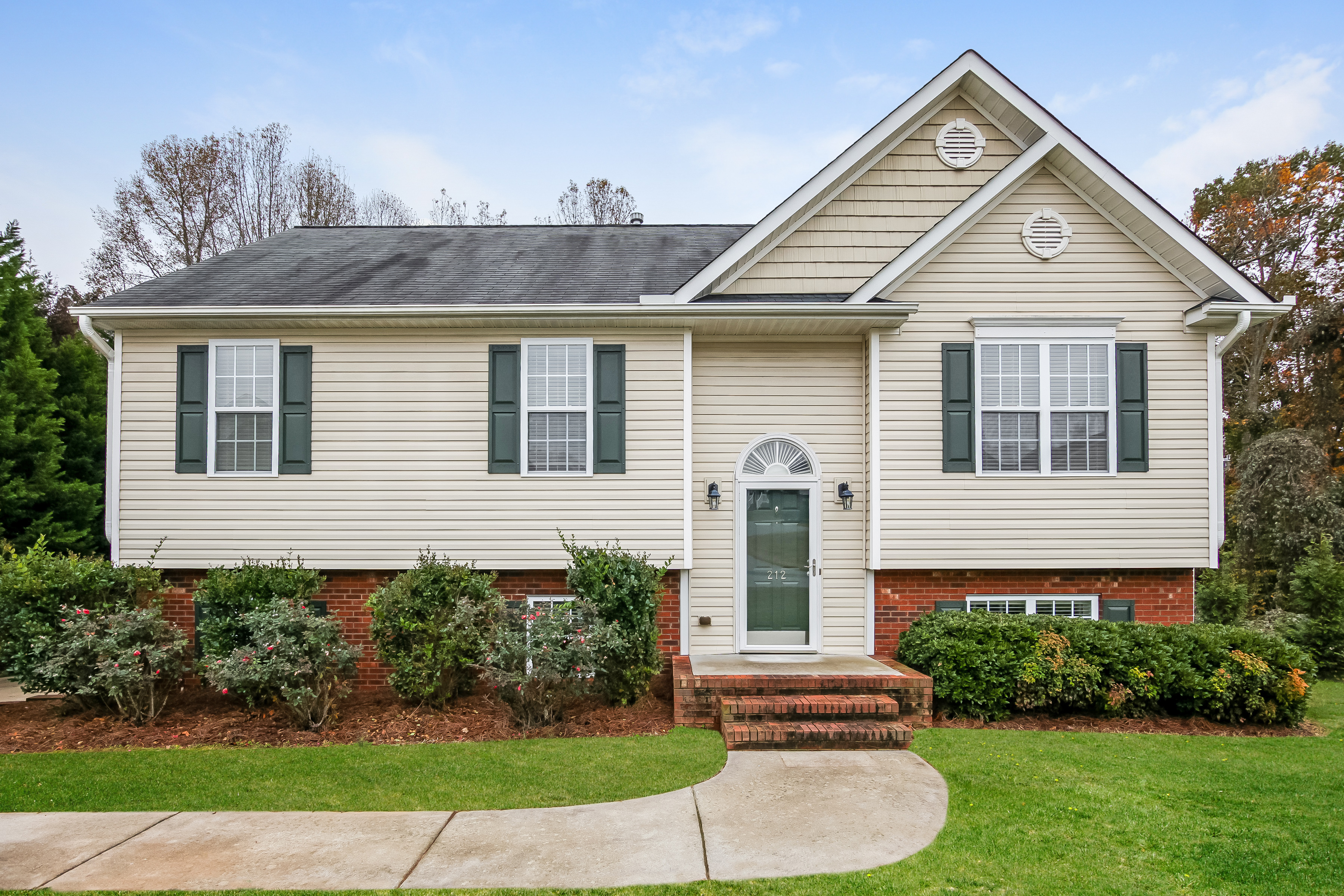 212 Mallard View Ln Winston-Salem, NC 27127